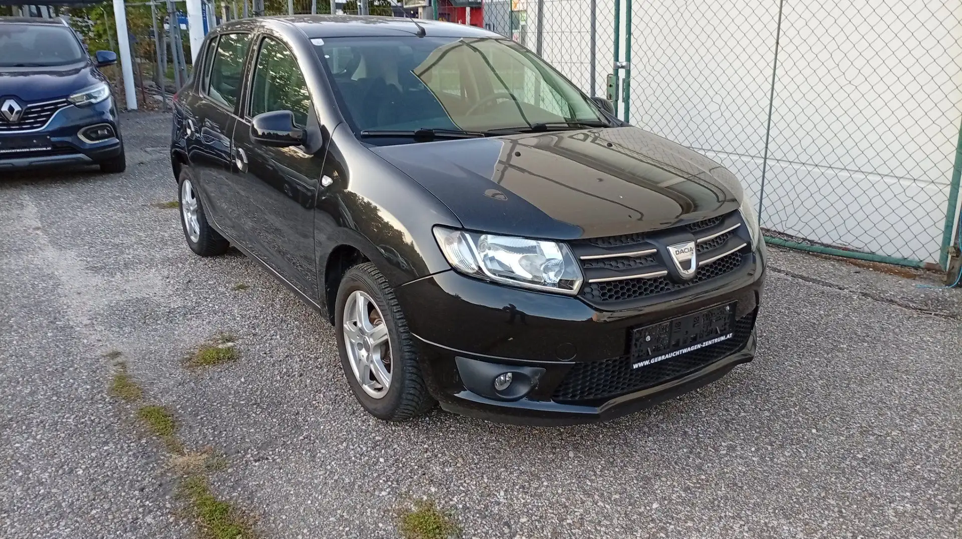 Dacia Sandero Laureate * Pickerl 7/27 * 56.400 Km * Klima Schwarz - 2