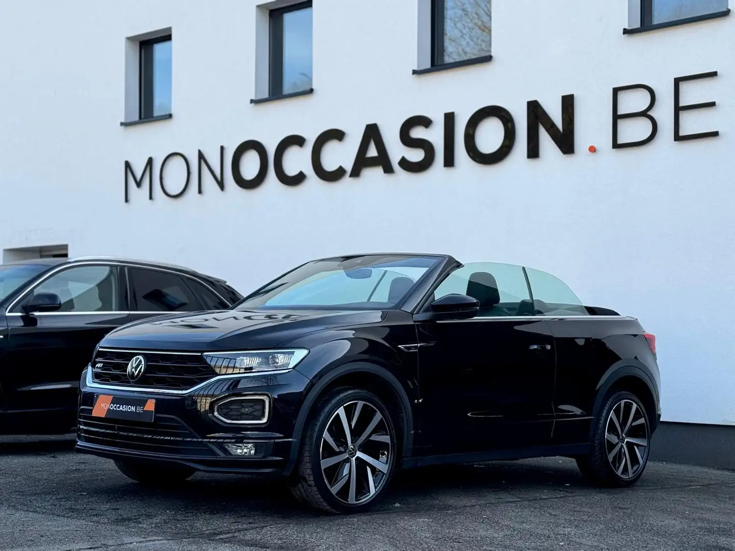 Volkswagen T-Roc Cabriolet 1.5 TSI R-Line DSG FULL LED CUIR CARPLAY Noir - 1