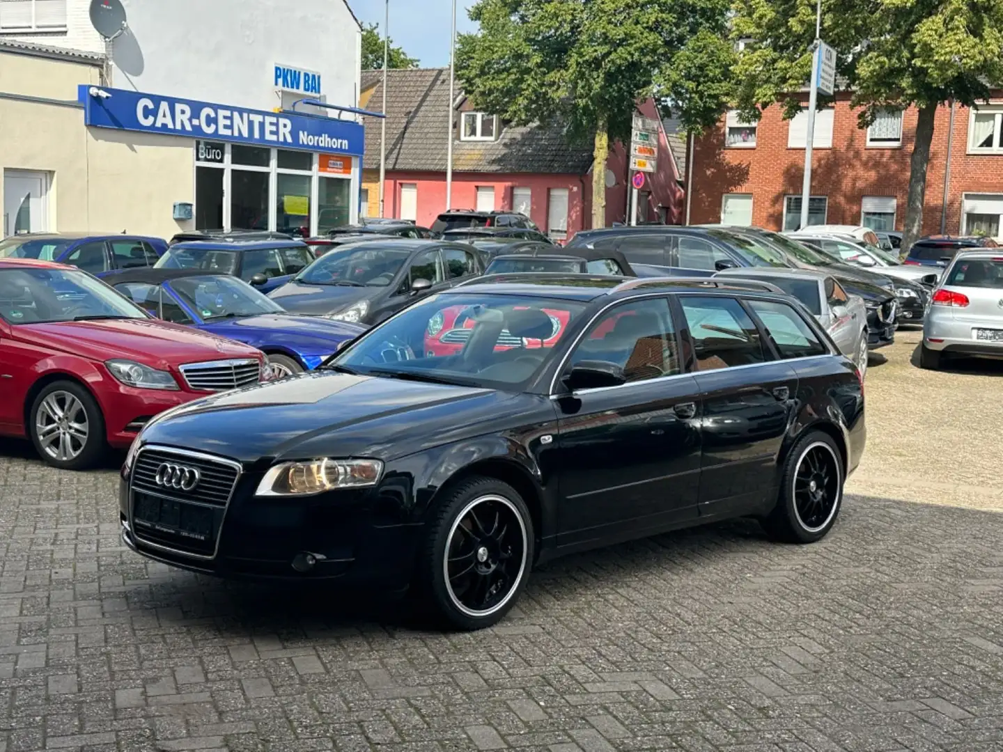 Audi A4 Avant 1.6*KLIMAAUTOMATIK*** Zwart - 1