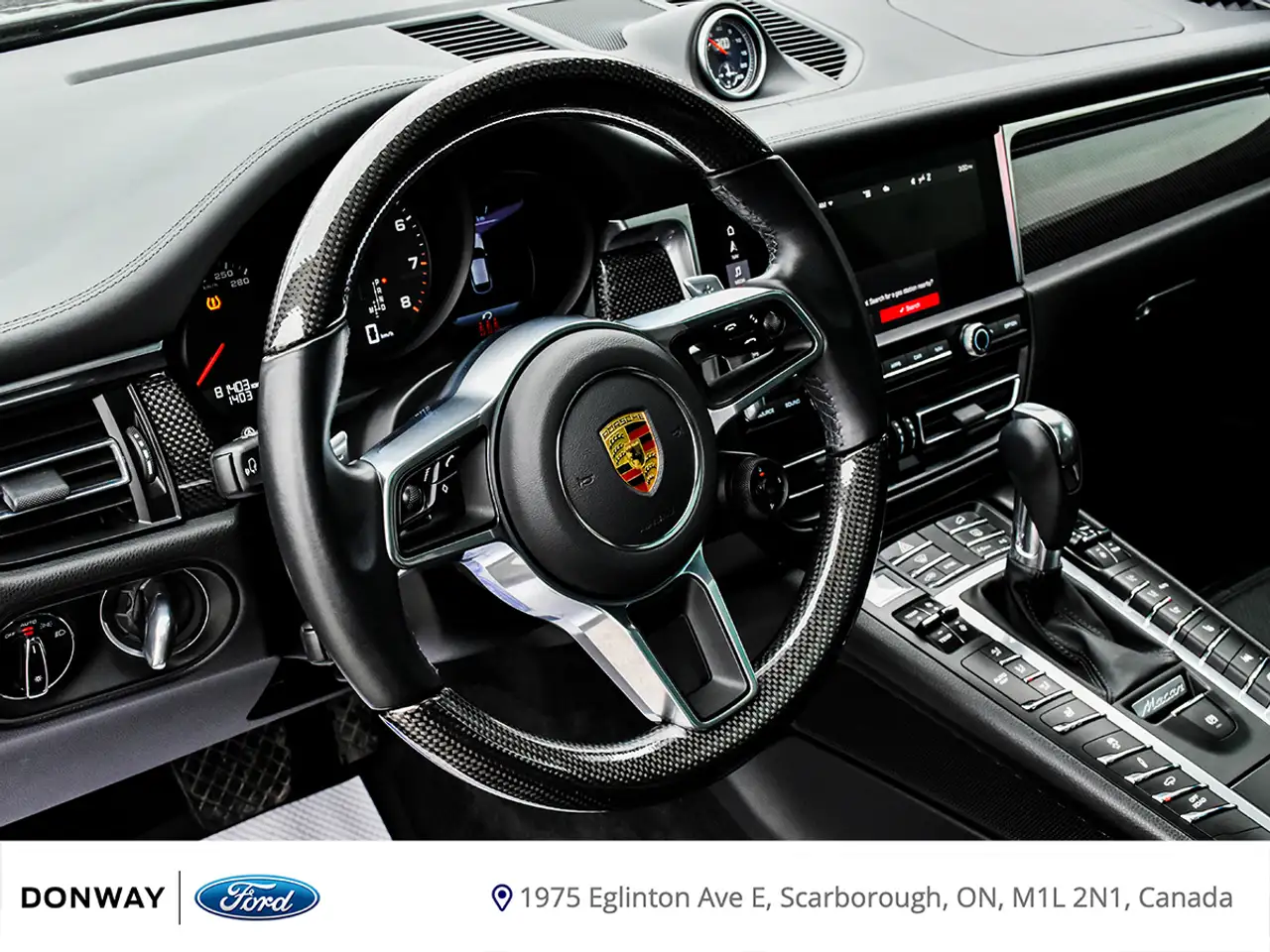 Porsche Macan снимка Porsche Macan