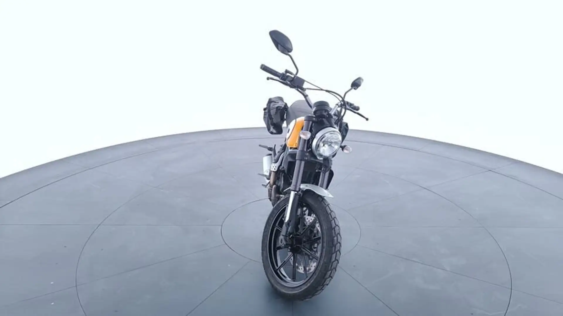 Ducati Scrambler Classic - 2
