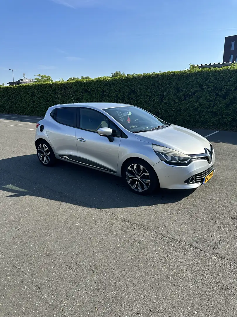 Renault Clio 1.5 dCi Dynamique Grijs - 2