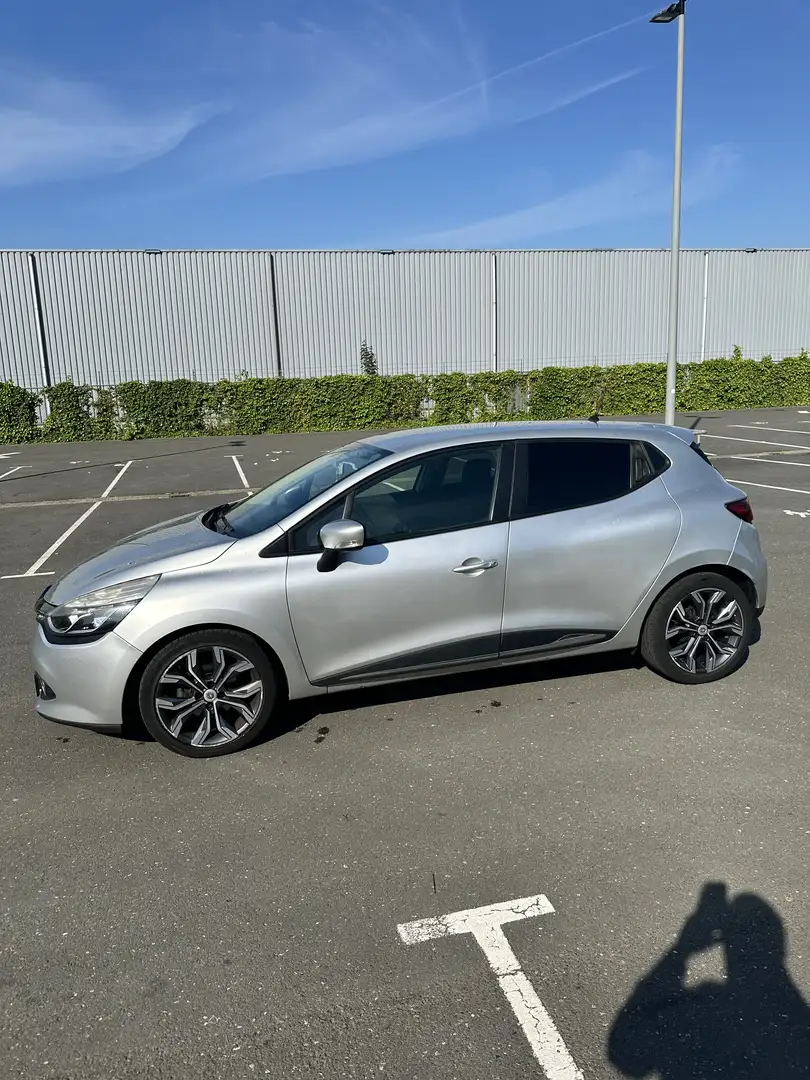 Renault Clio 1.5 dCi Dynamique Grijs - 1