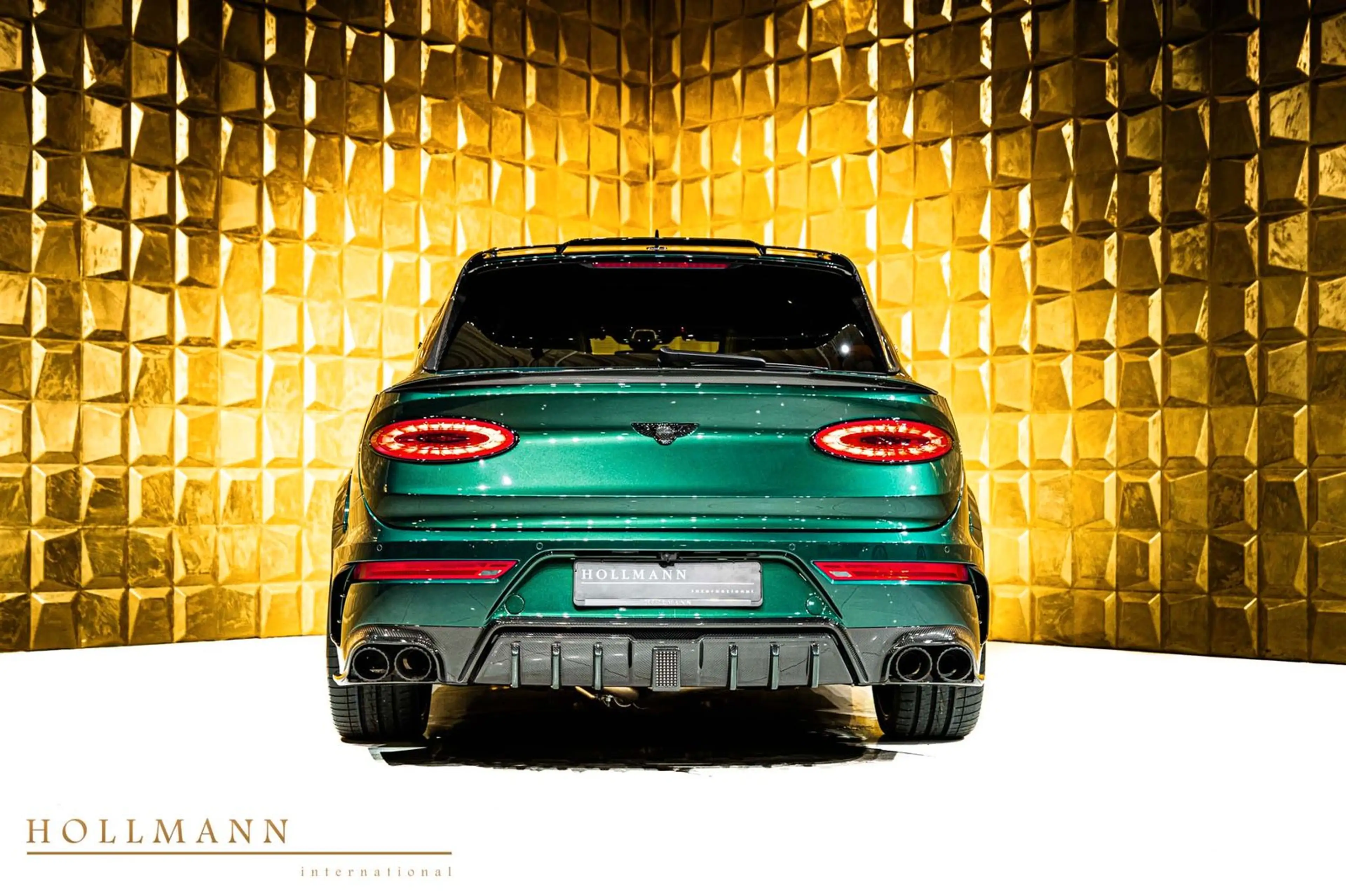 Bentley Bentayga V8 EWB  AZURE by MANSORY — photo 9