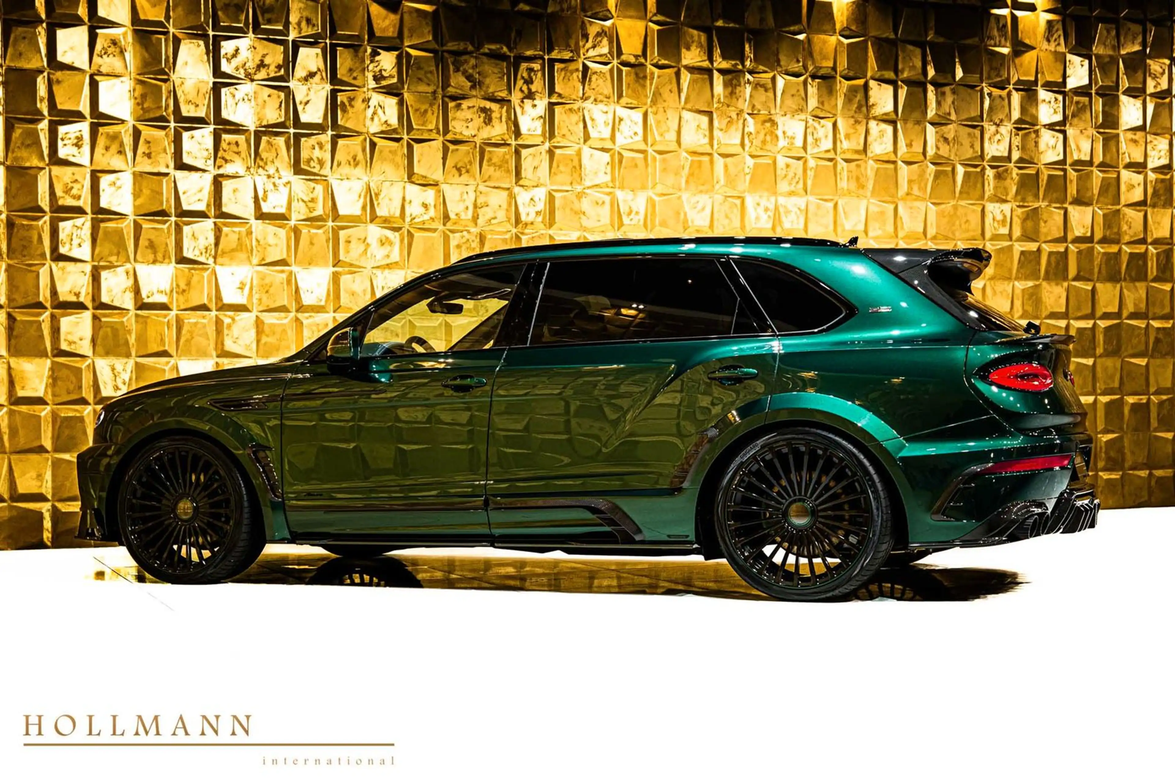 Bentley Bentayga V8 EWB  AZURE by MANSORY — photo 8