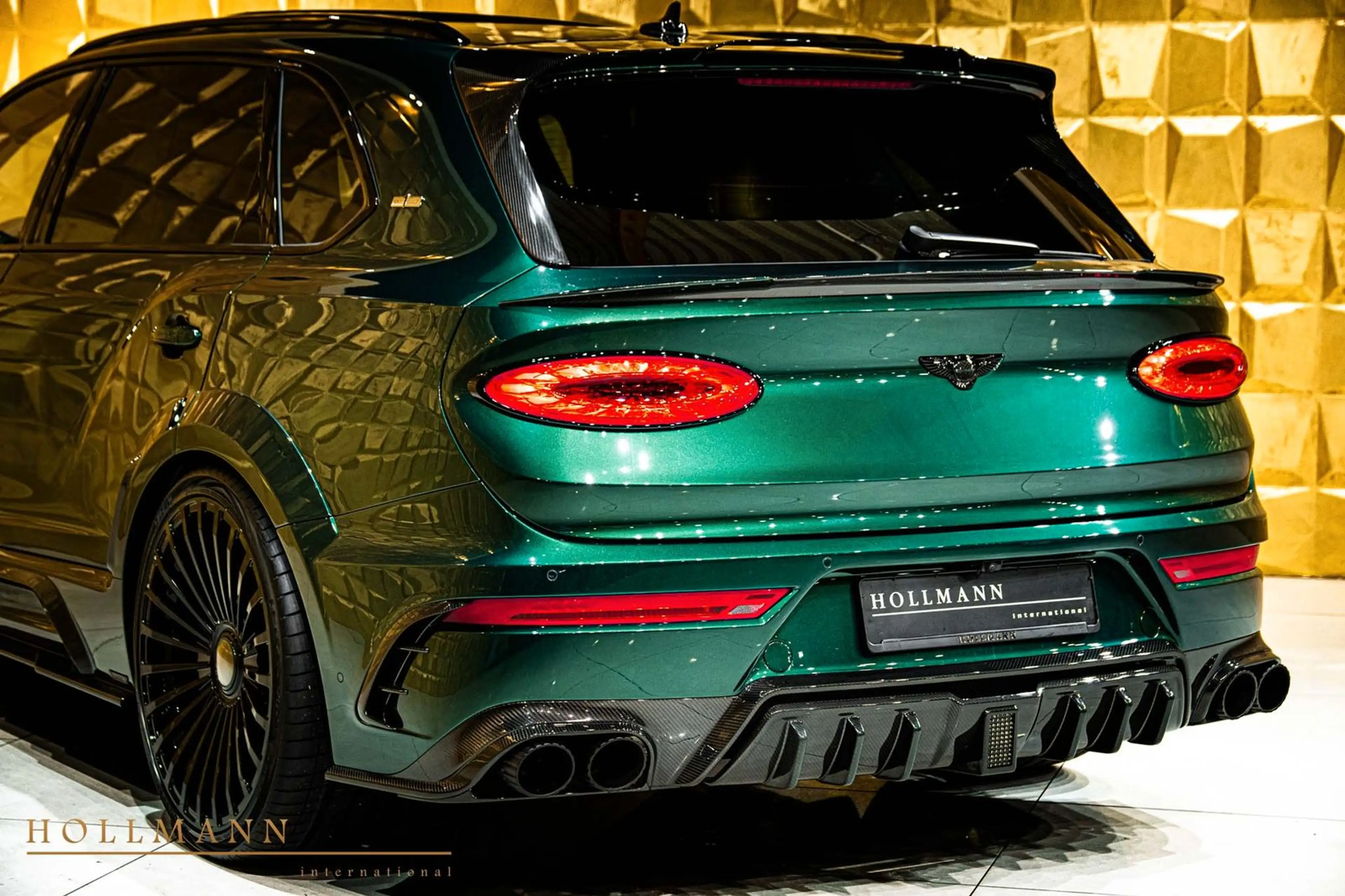 Bentley Bentayga V8 EWB  AZURE by MANSORY — photo 11