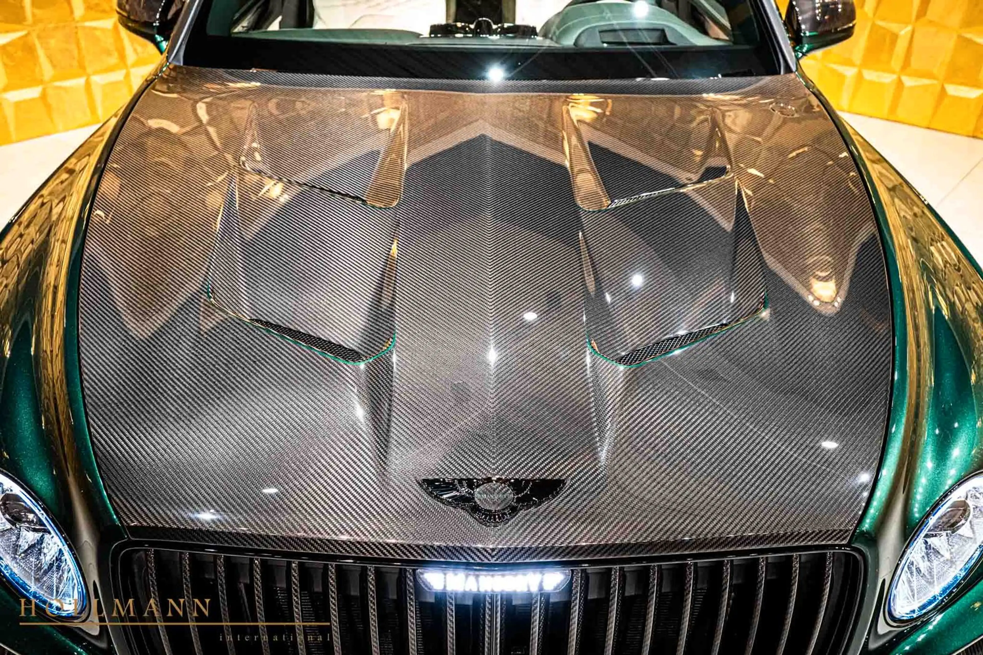 Bentley Bentayga V8 EWB  AZURE by MANSORY — photo 15
