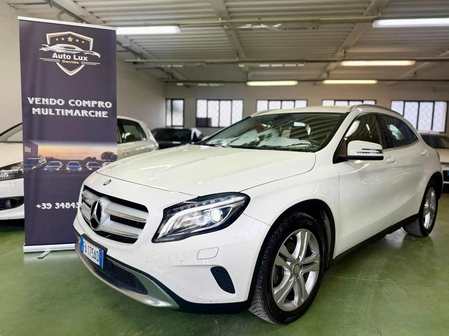 Mercedes-Benz GLA 200 d (cdi) Premium auto - 1