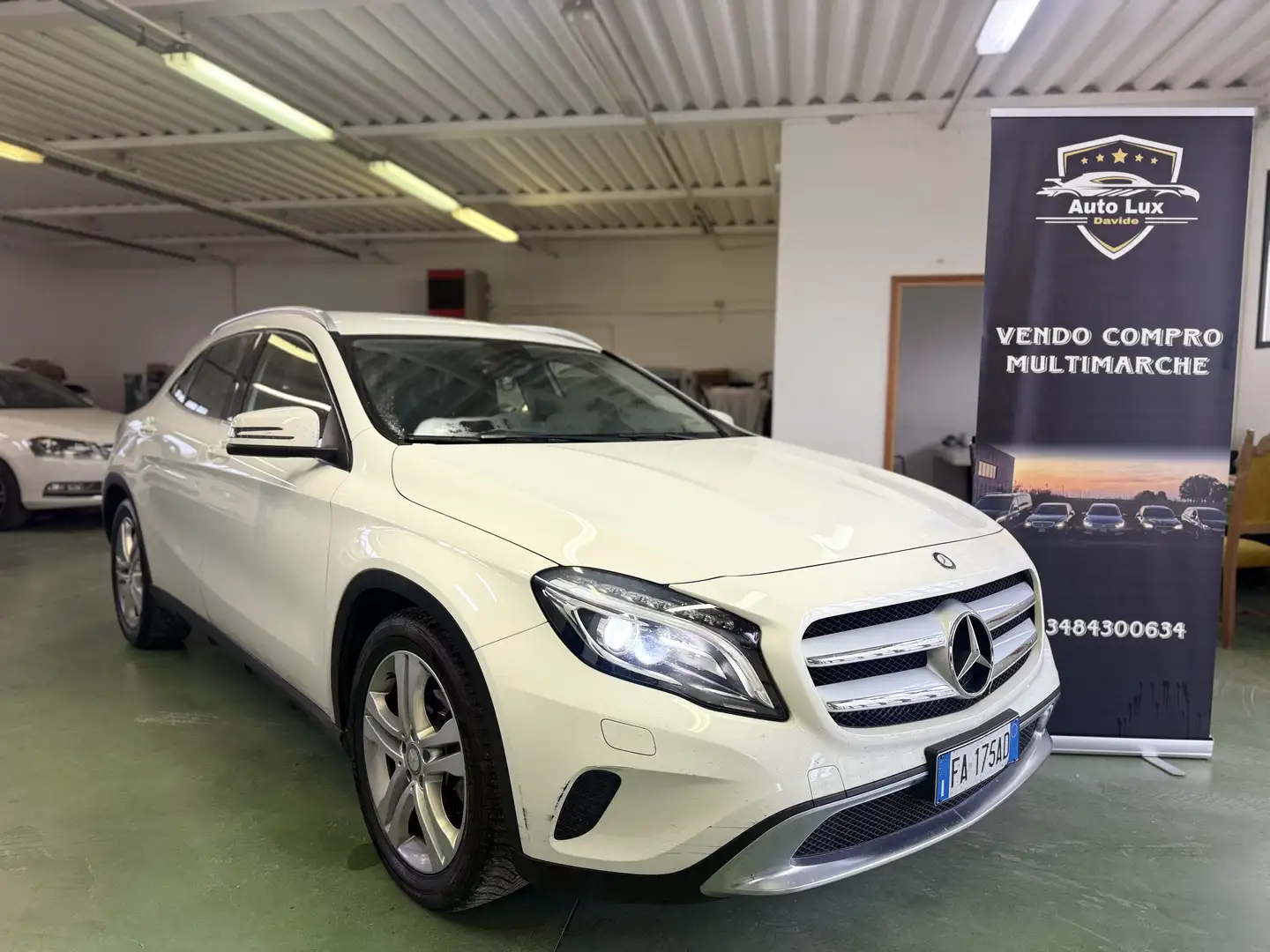 Mercedes-Benz GLA 200 d (cdi) Premium auto - 2