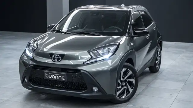 Toyota Aygo X 1.0 LOUNGE AIR 72CV FULL LED CAR PLAY CAM ITALIANA