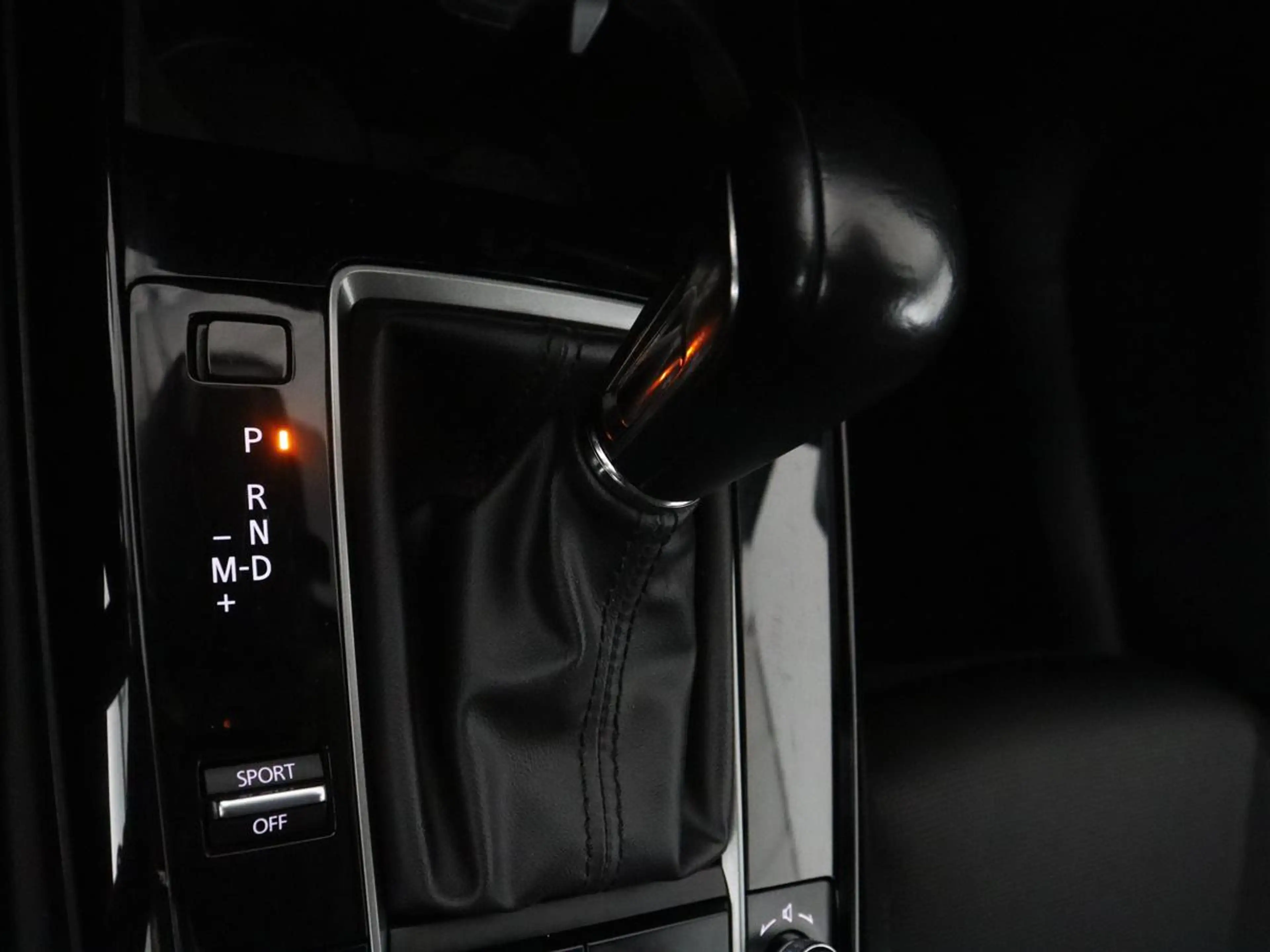 Mazda CX-30 2.0 e-SkyActiv-G M Hybrid — photo 15