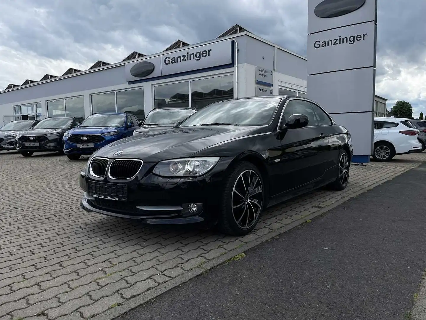 BMW 320 i Cabrio Scheckheftgepflegt | Top-Zustand | Nur 10 Black - 1