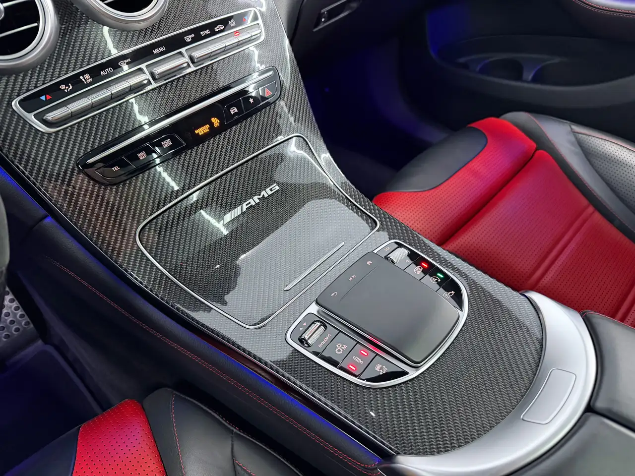 Mercedes-Benz GLC снимка Mercedes-Benz GLC