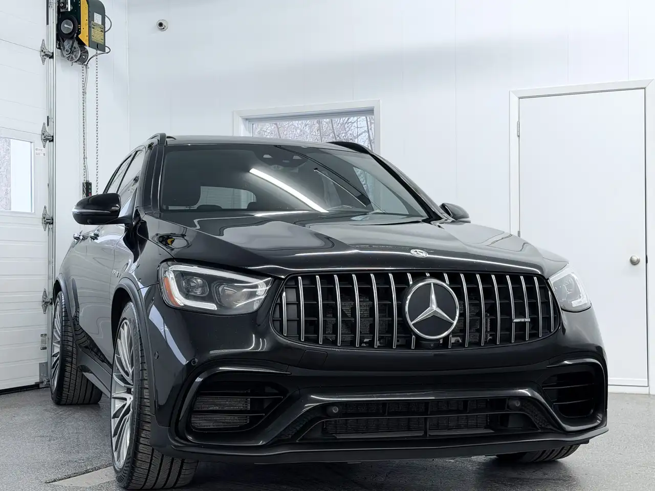 Mercedes-Benz GLC снимка Mercedes-Benz GLC