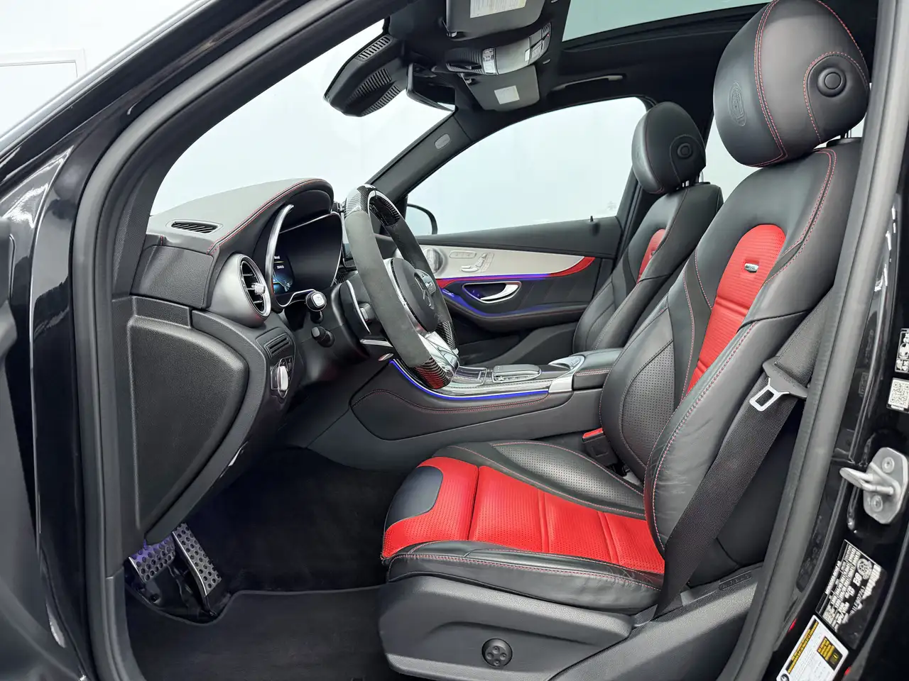 Mercedes-Benz GLC снимка Mercedes-Benz GLC
