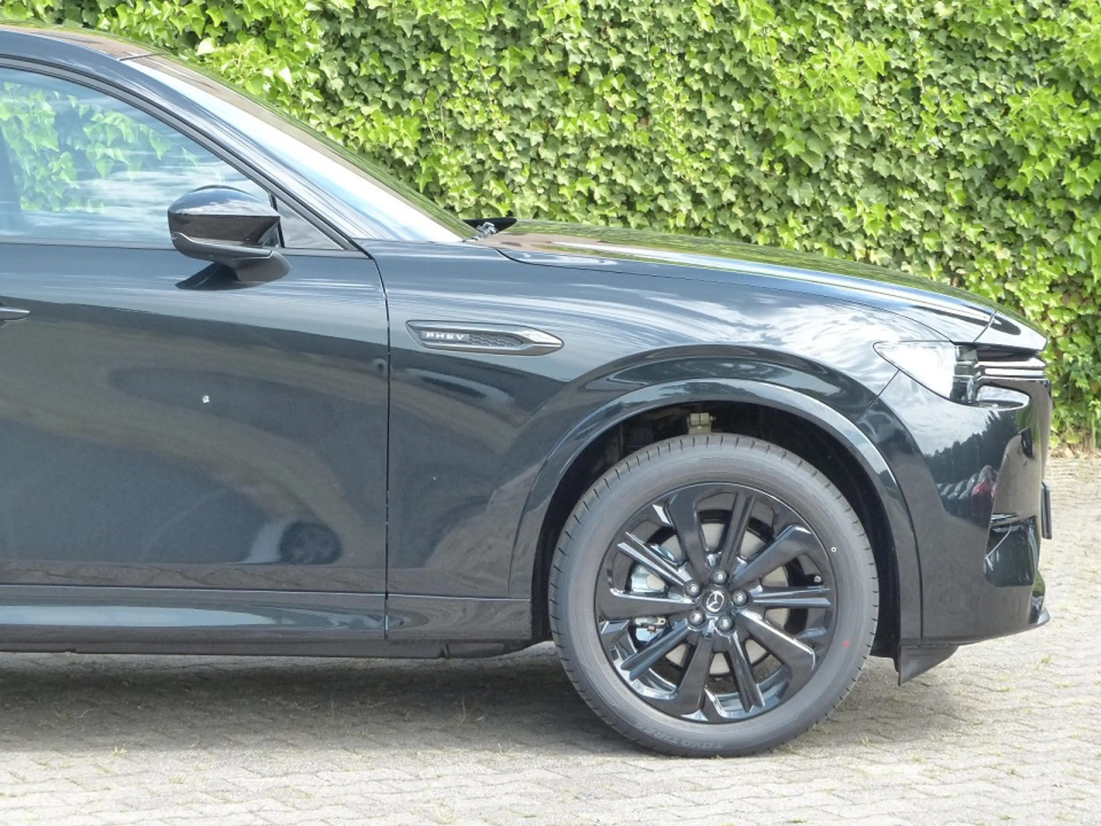 Mazda CX-60 2.5L e-SKYACTIV PHEV 327 PS Homura Plus — photo 4