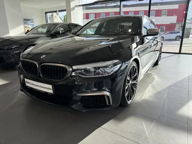 BMW 550 M550i xDrive Limousine Ferngesteuertes Parken