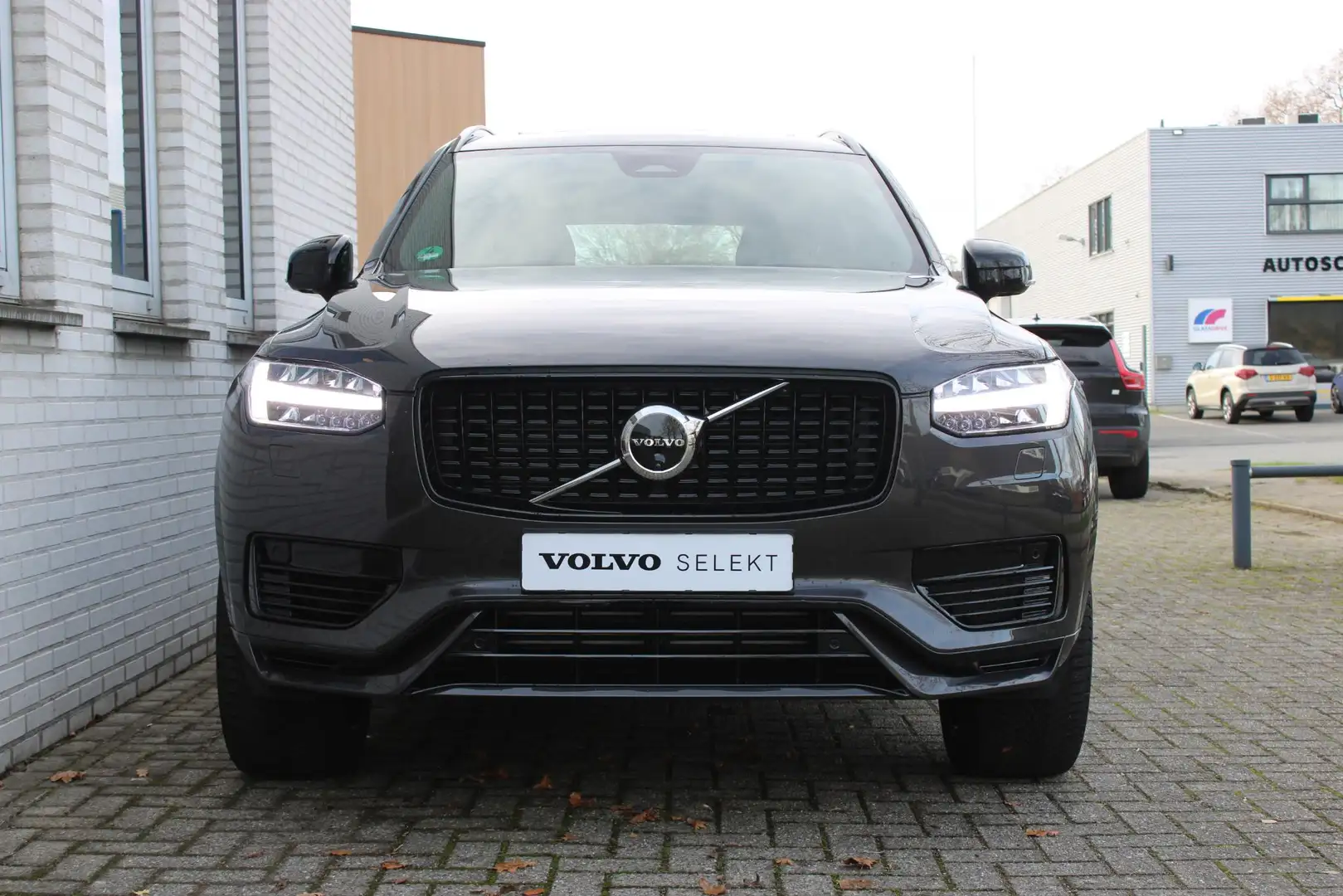 Volvo XC90 2.0 T8 Recharge AWD Ultimate Dark | Panoramadak | Grau - 2