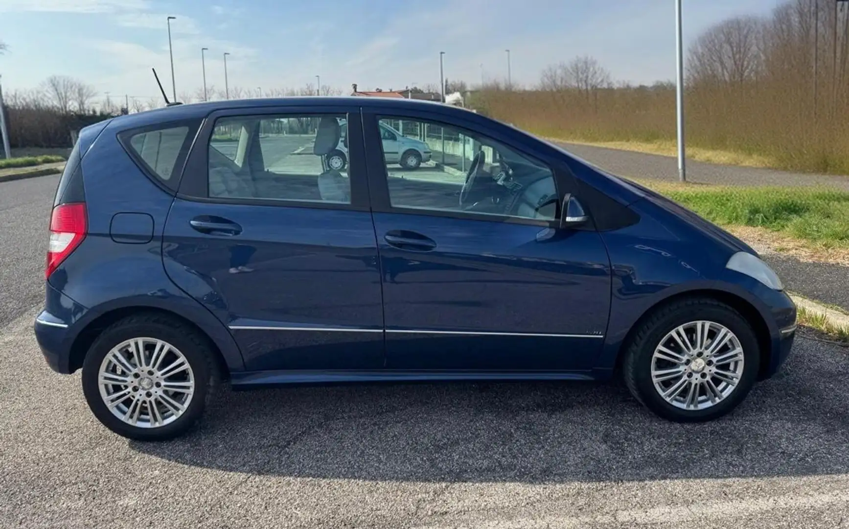 Mercedes-Benz A 180 Classe A 180 cdi Avantgarde Blue - 2