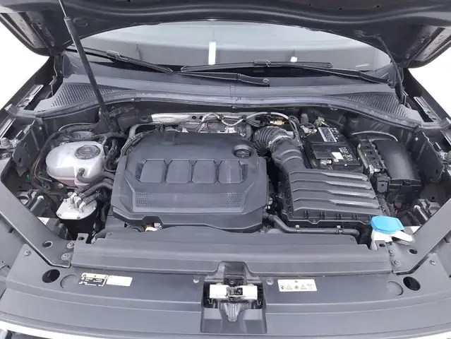 Volkswagen Tiguan view 13
