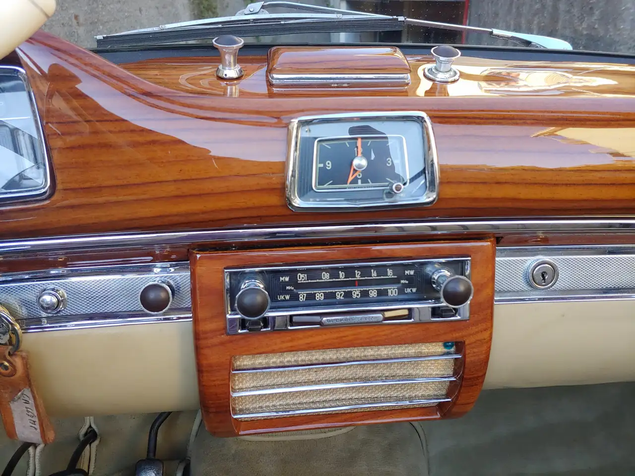 Mercedes-Benz 220 SE PONTON CABRIOLET W128, foto 12
