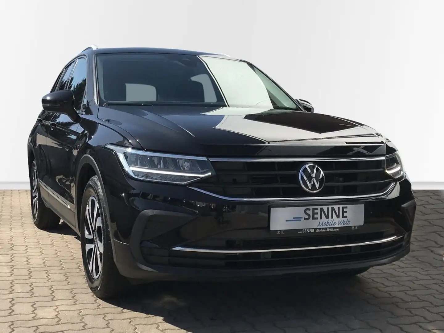 Volkswagen Tiguan Tiguan 1.5 TSI Active,. AHK, ACC, Kamera, Garant Noir - 2
