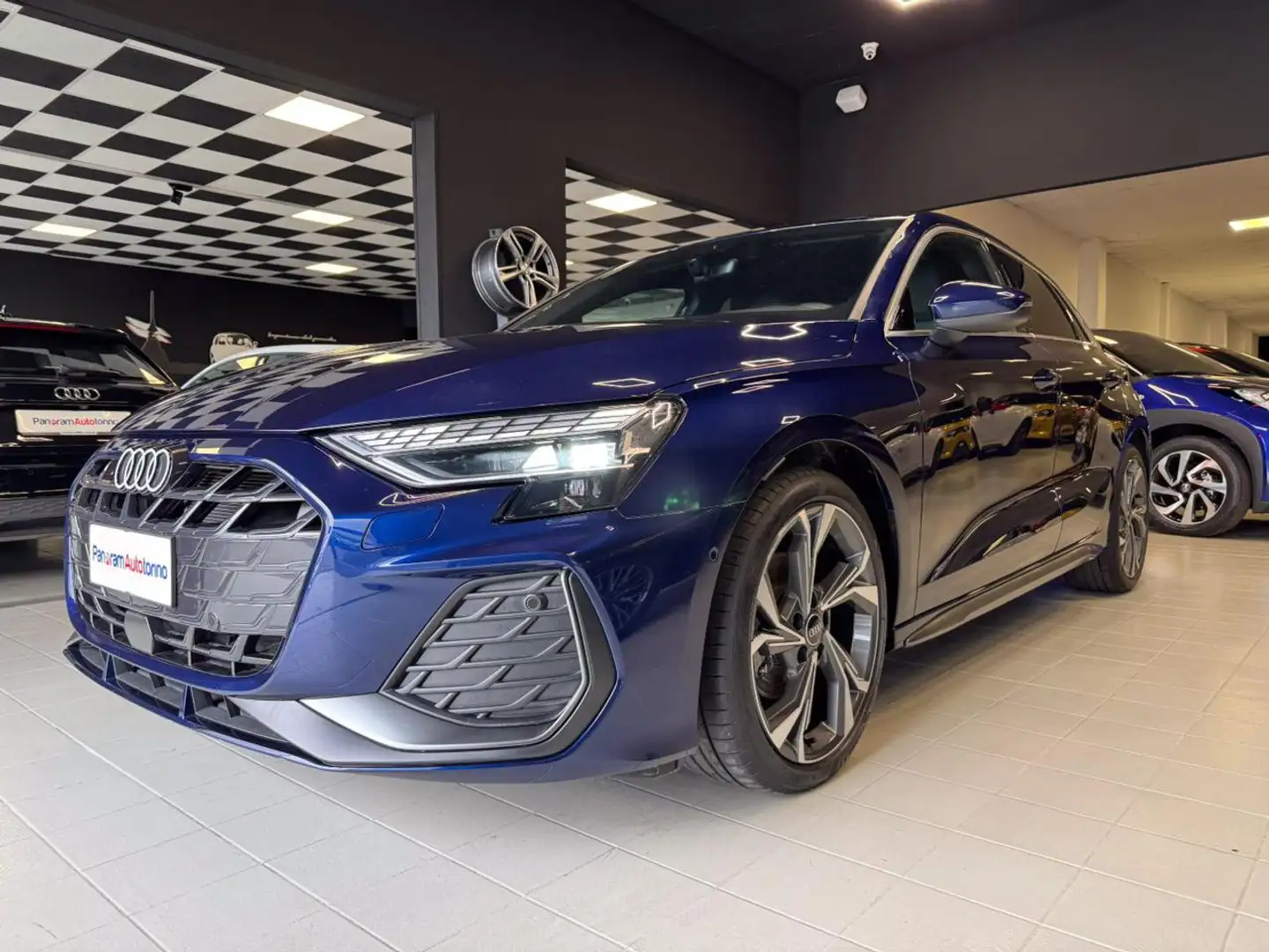 Audi A3 SPB 30TFSI (1.5) S tronic S line edition Restyling Blu/Azzurro - 2