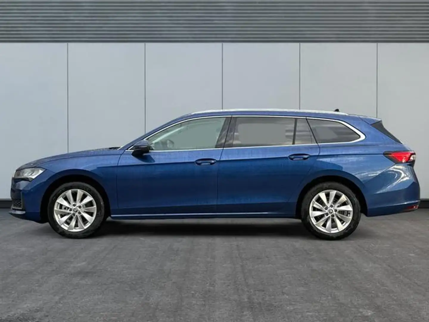 Skoda Superb Combi Selection DSG+AHK+NAVI+EL. HECKK... Blau - 2
