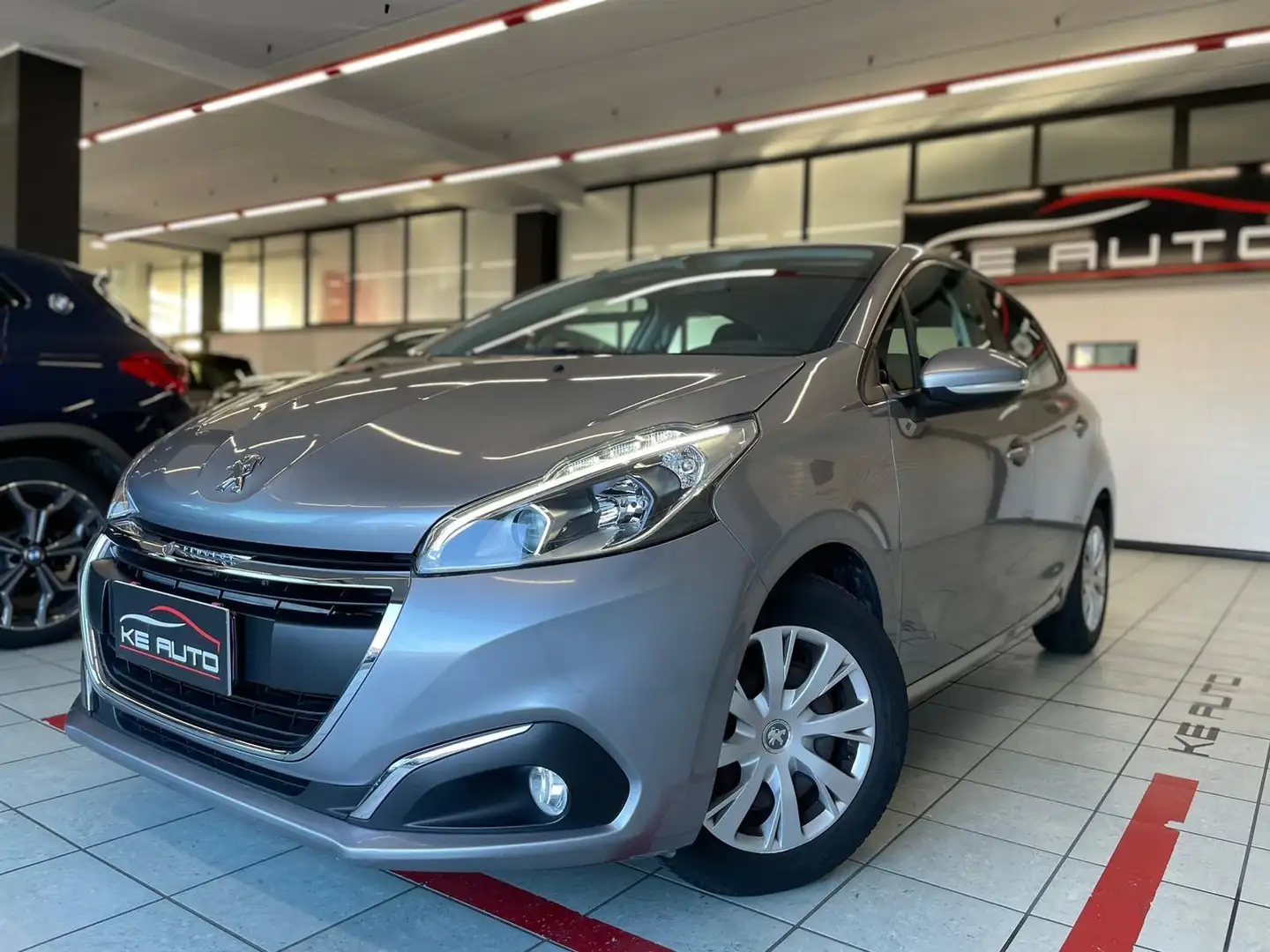 Peugeot 208 208 I 2015 5p 1.2 puretech Active s Gris - 1