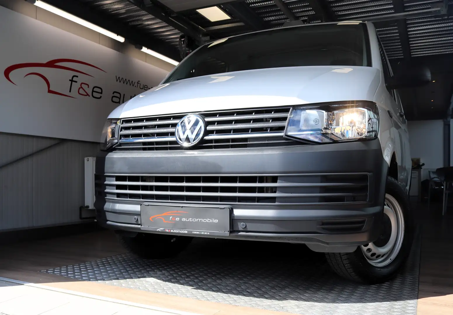 Volkswagen T6 Transporter 2,0 TDI Kasten EcoProfi Weiß - 1