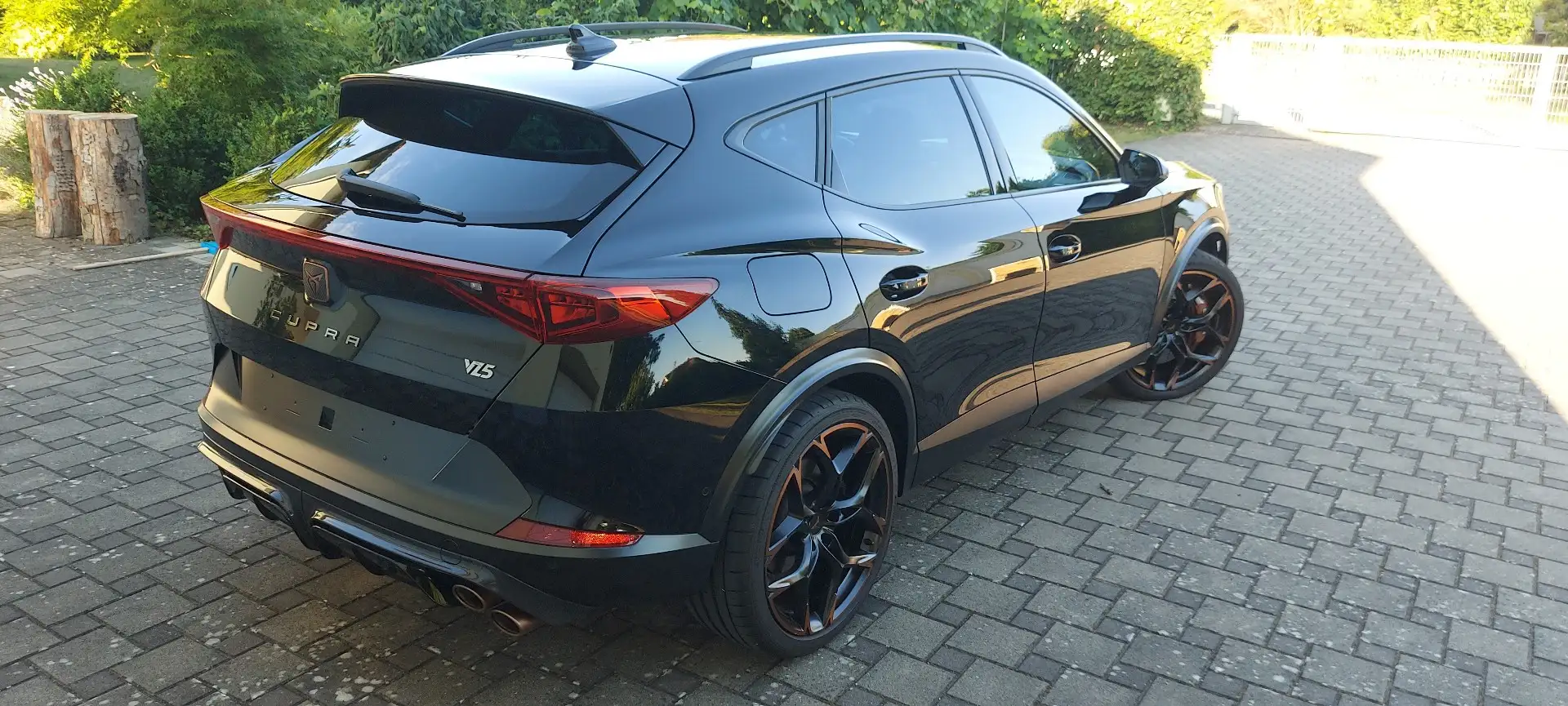 CUPRA Formentor VZ5 Schwarz - 2