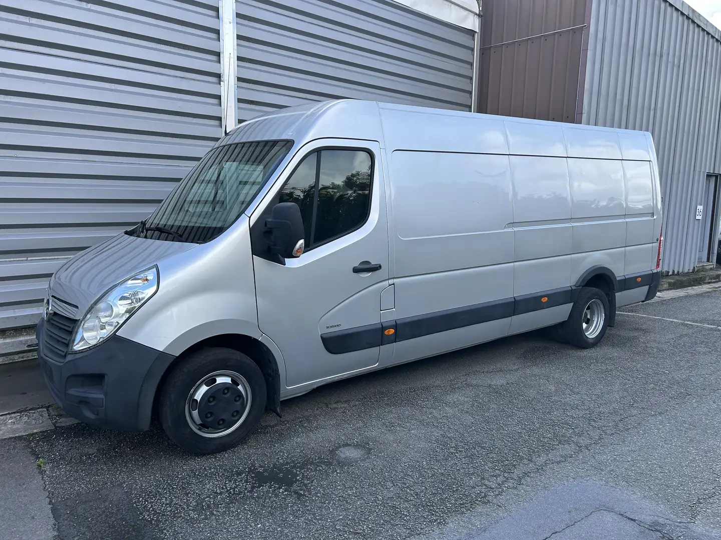 Opel Movano 2.3 CDTi L4 ❗️Bruit Moteur❗️ Silber - 1