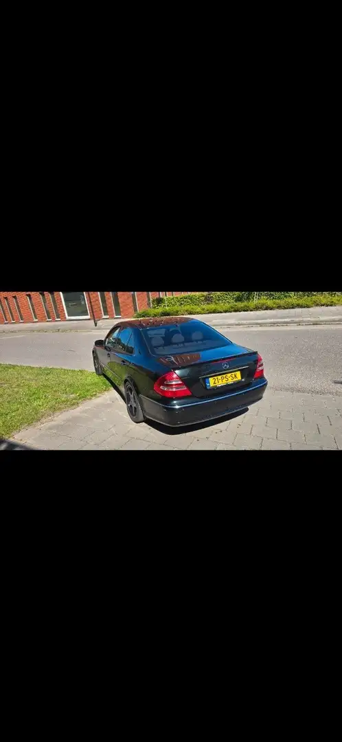 Mercedes-Benz E 240 4Matic Avantgarde - 2