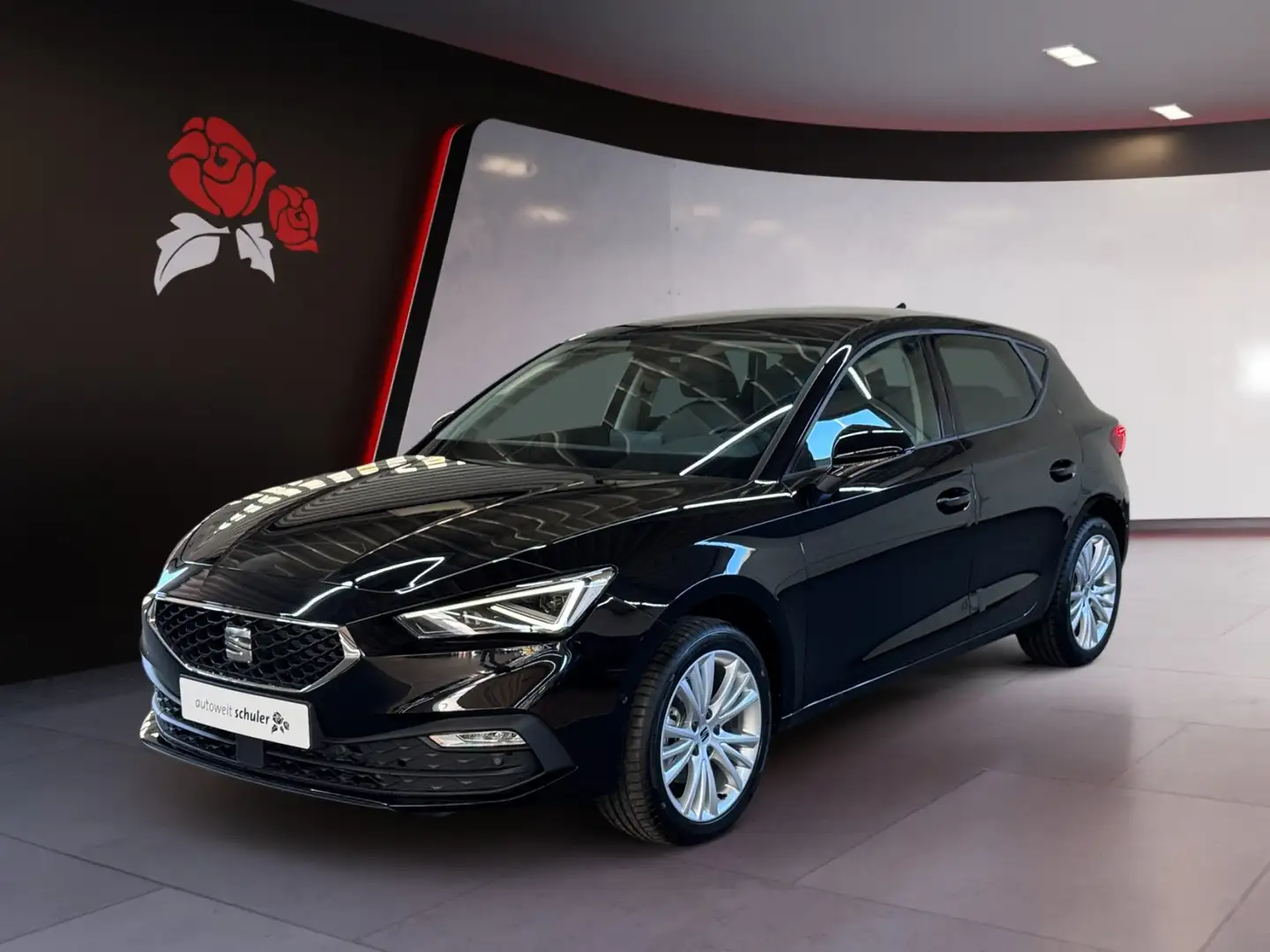 SEAT Leon Style 1.5 TSI MATRIX ACC SHZ PANO Schwarz - 2