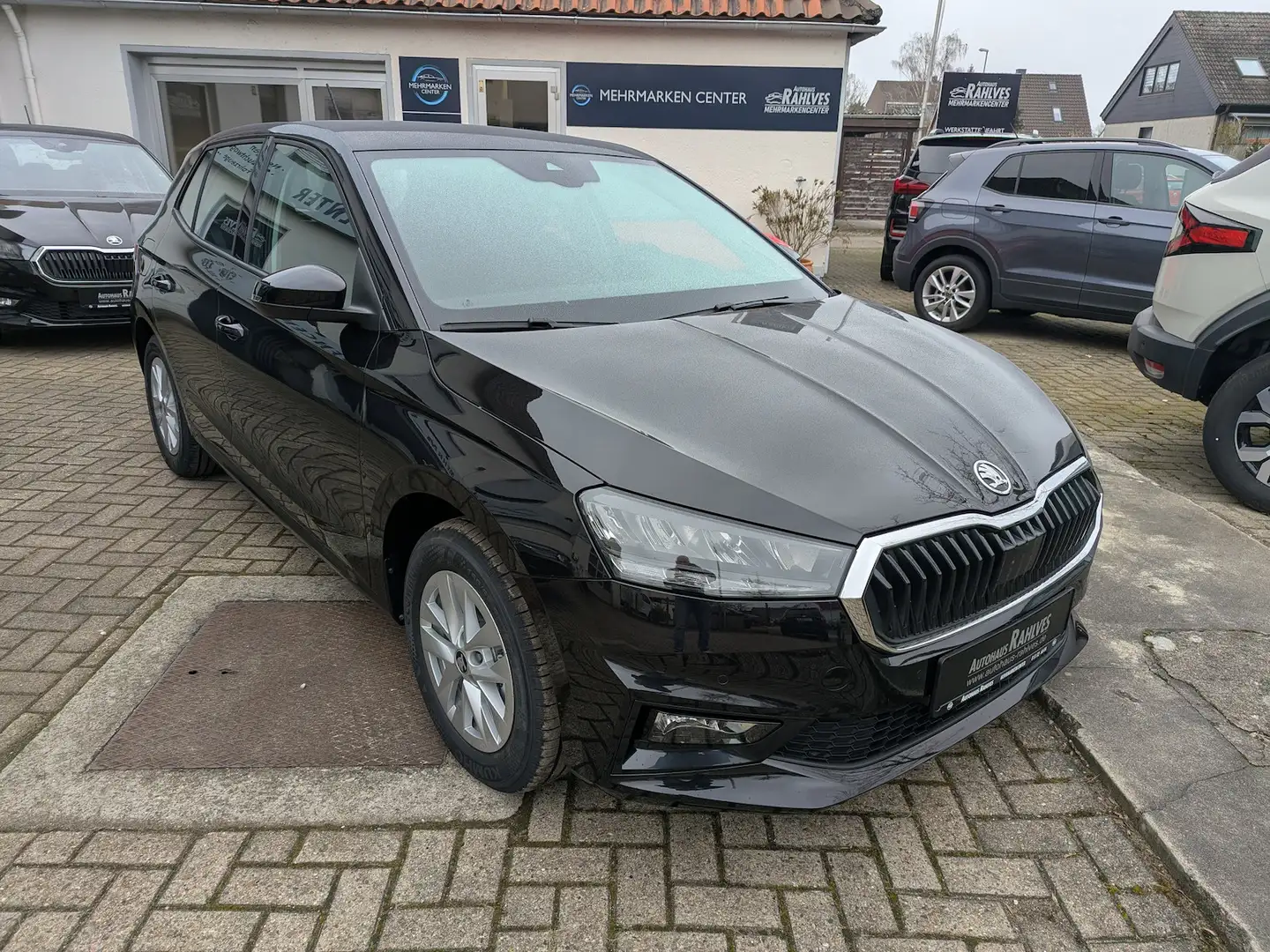 Skoda Fabia Classic 1.0 MPI Schwarz - 1