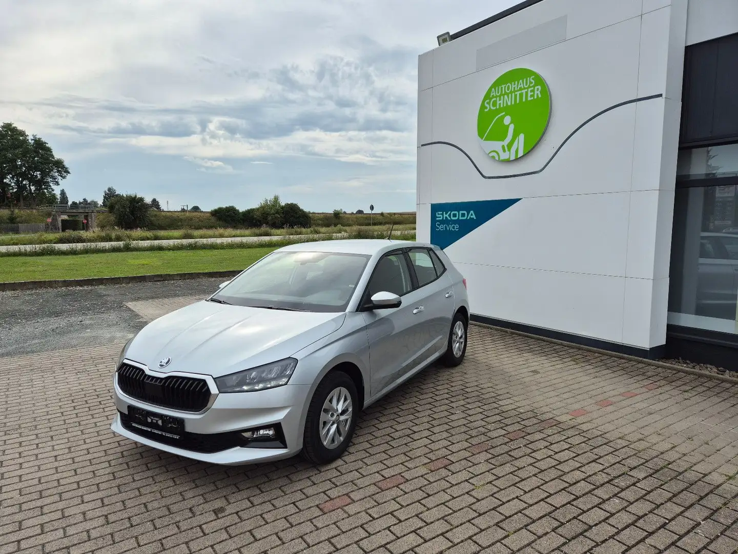 Skoda Fabia Selection Automatik SmartLink 5 J Garantie Silber - 1