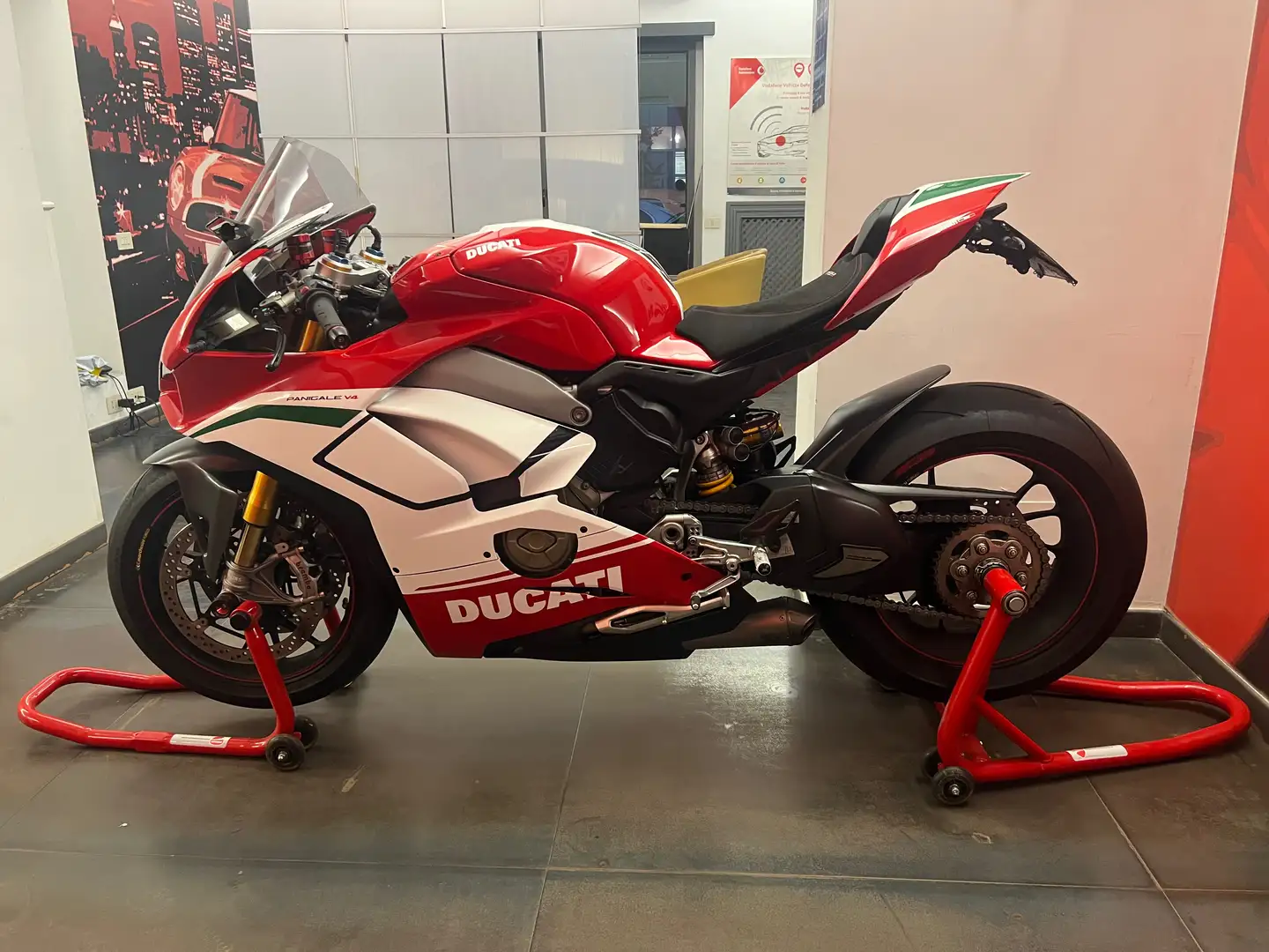 Ducati Panigale V4 Speciale - 1