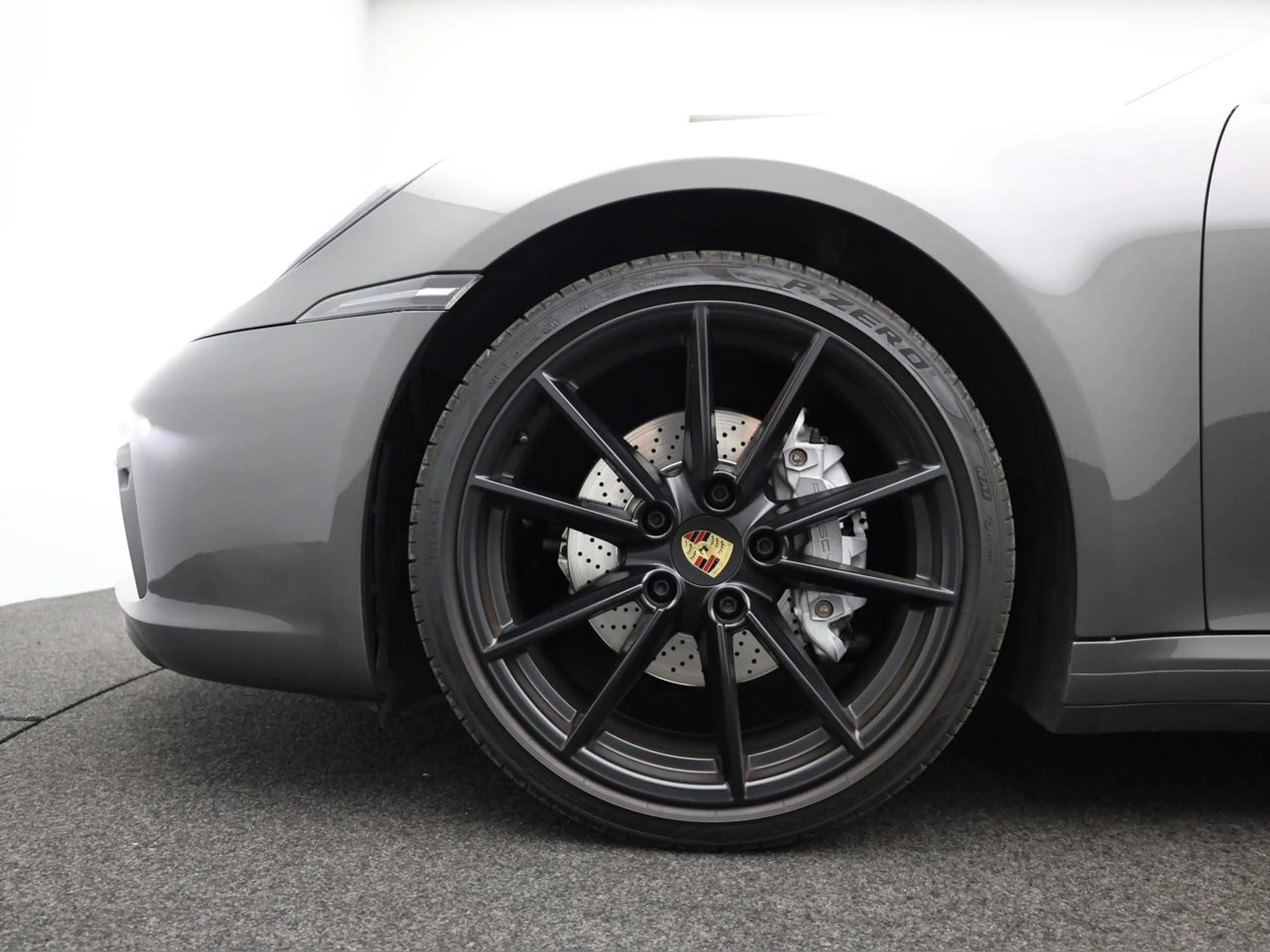 Porsche 911 3.0 Turbo PDK 385 PK 6-cilinderboxermotor — photo 11