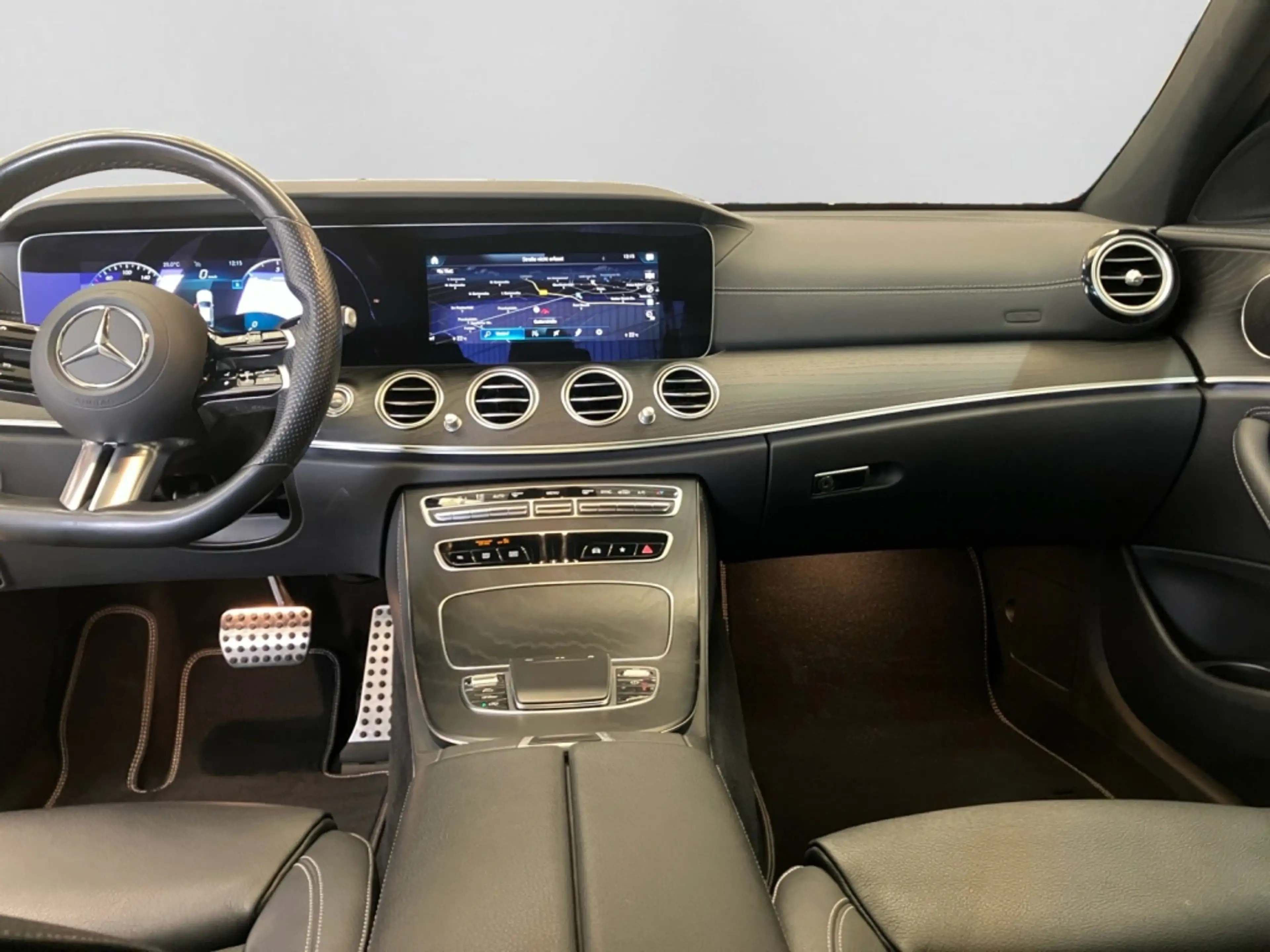 Mercedes-Benz E 400 d 4M AMG|NIGHT|PANO|LEDER|KAM|TW|SPIEGEL-P — photo 12