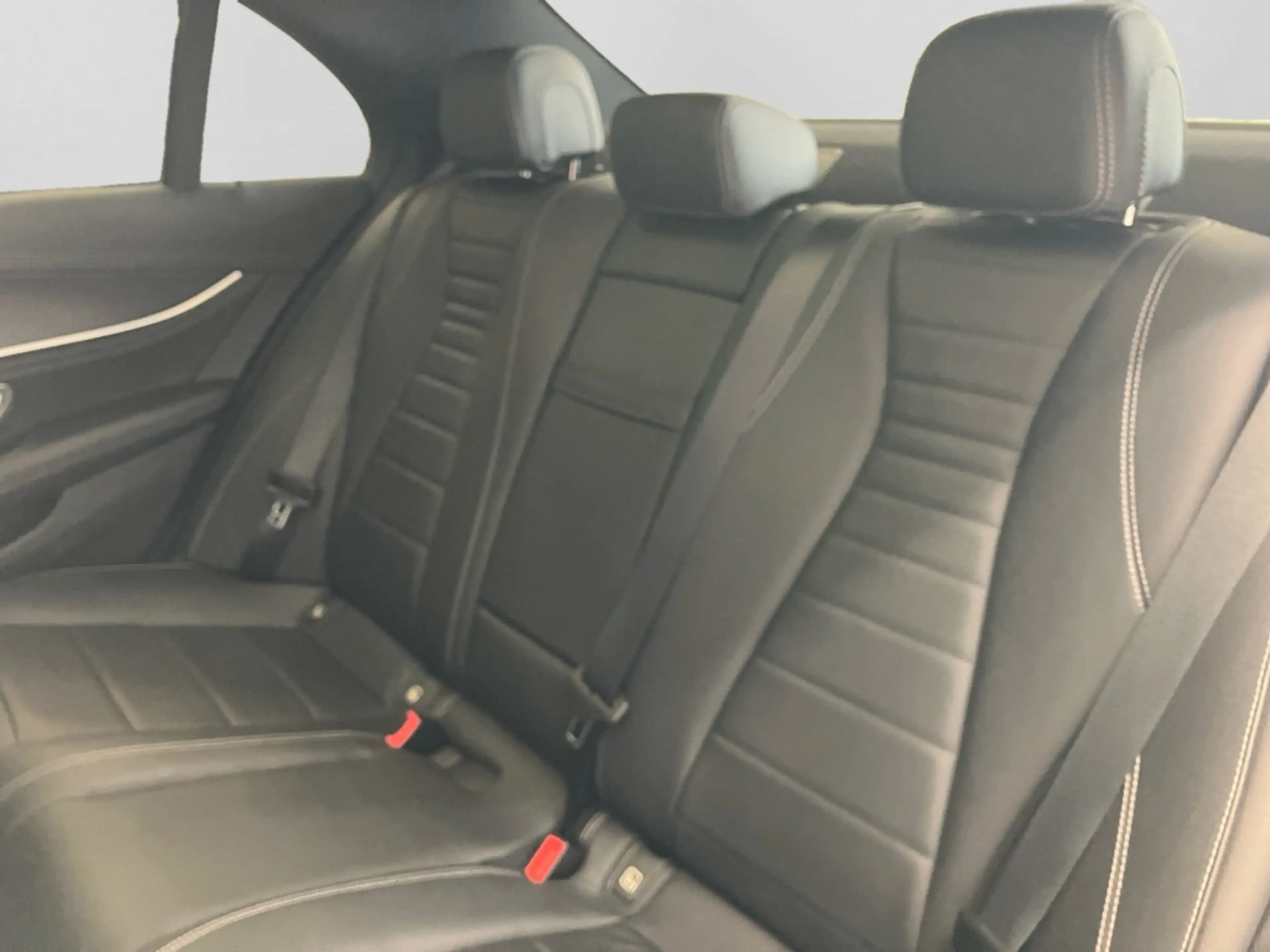 Mercedes-Benz E 400 d 4M AMG|NIGHT|PANO|LEDER|KAM|TW|SPIEGEL-P — photo 14
