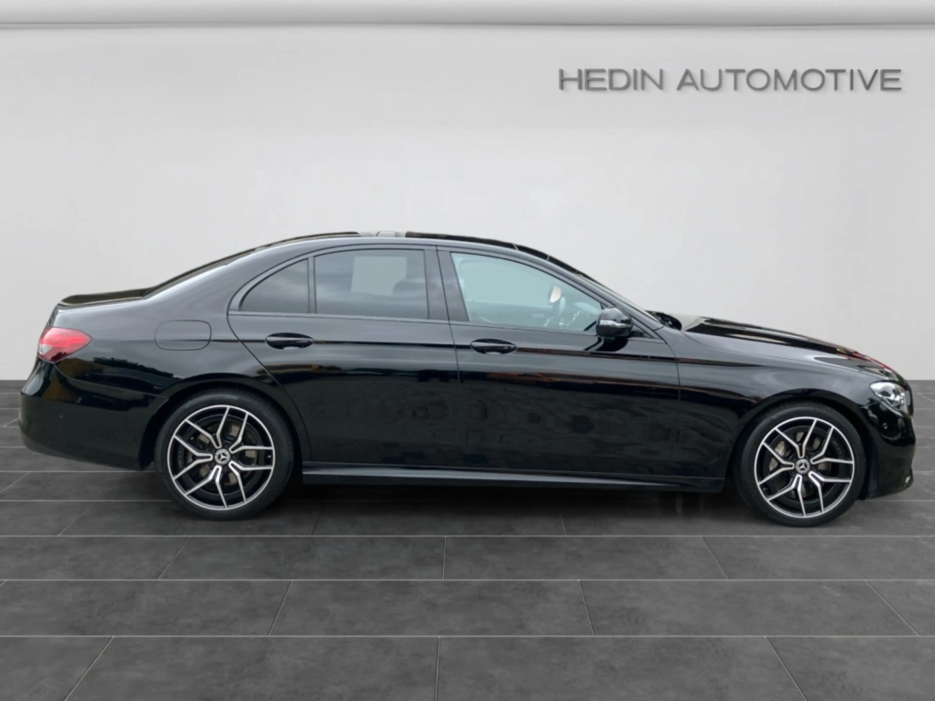 Mercedes-Benz E 400 d 4M AMG|NIGHT|PANO|LEDER|KAM|TW|SPIEGEL-P — photo 7