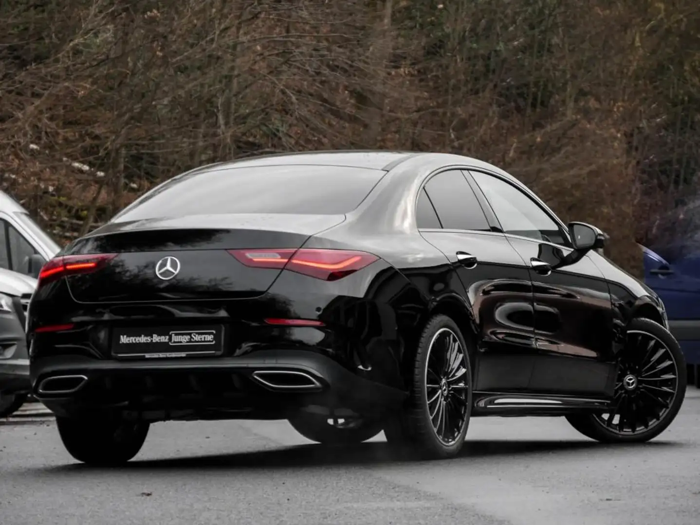 Mercedes-Benz CLA 200 Coupé AMG-Sport/Pano/Night/360/LED/Totw Schwarz - 2