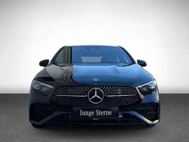Mercedes-Benz A-Class view 4