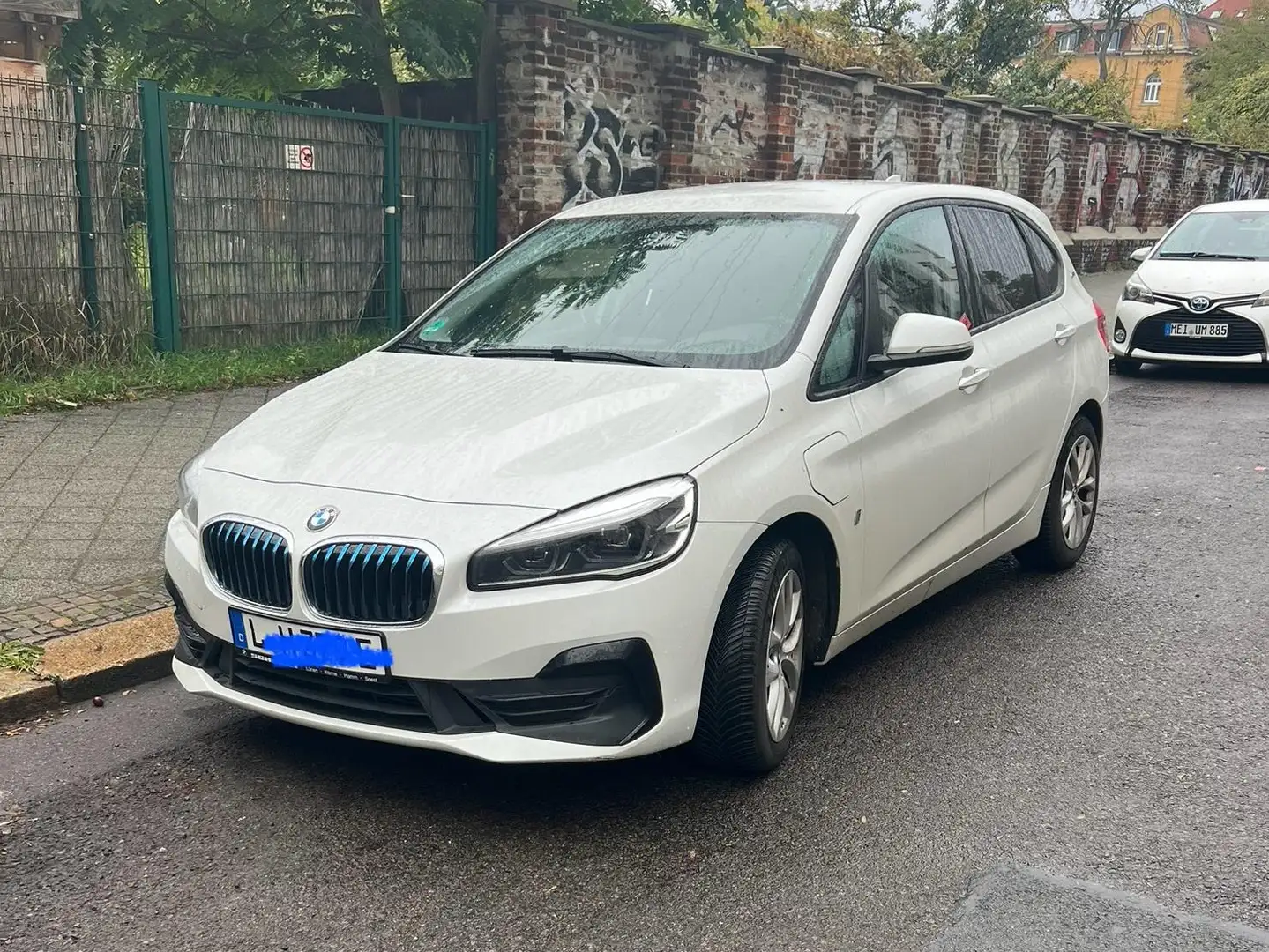 BMW 225 225xe iPerformance Active Tourer Sport Line Weiß - 1