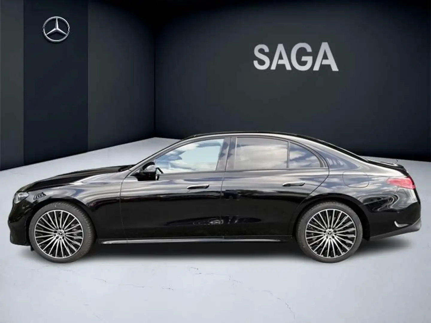 Mercedes-Benz E 300 de Berline AMG Line Toit Pano Noir - 2