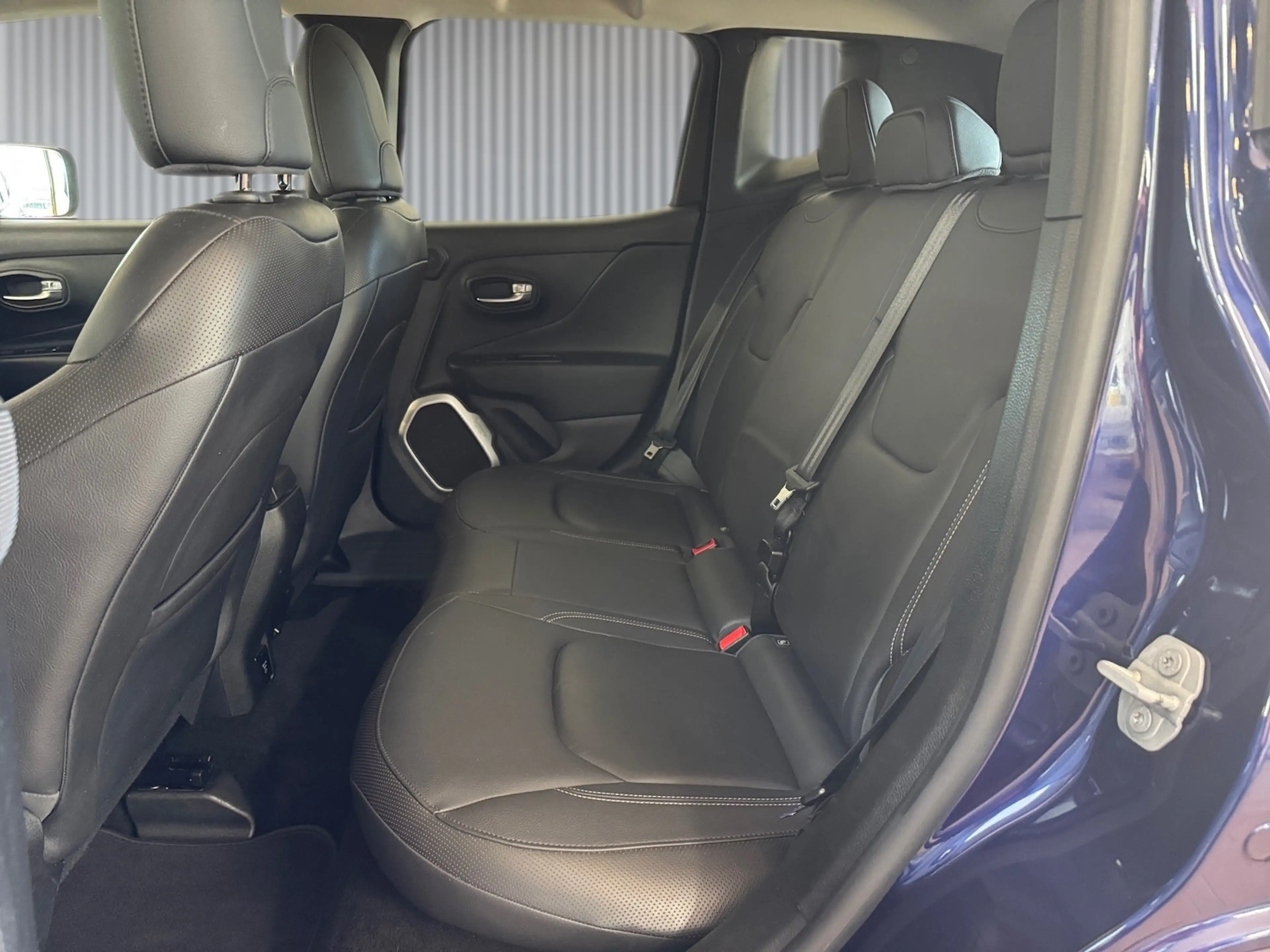 Jeep Renegade Limited Leder*BiXenon*Navi*SHZ*PDC* — photo 10