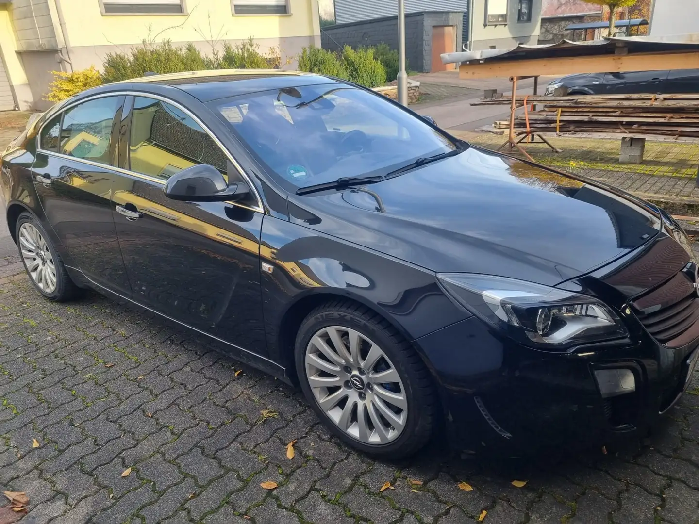 Opel Insignia 2.8 V6 Turbo 4x4 Aut. OPC Schwarz - 1