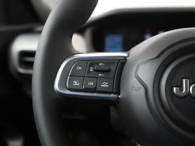 Jeep Avenger view 9