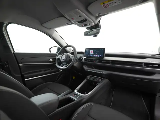 Jeep Avenger view 2