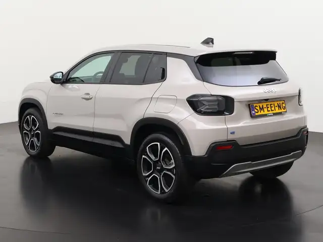 Jeep Avenger view 8